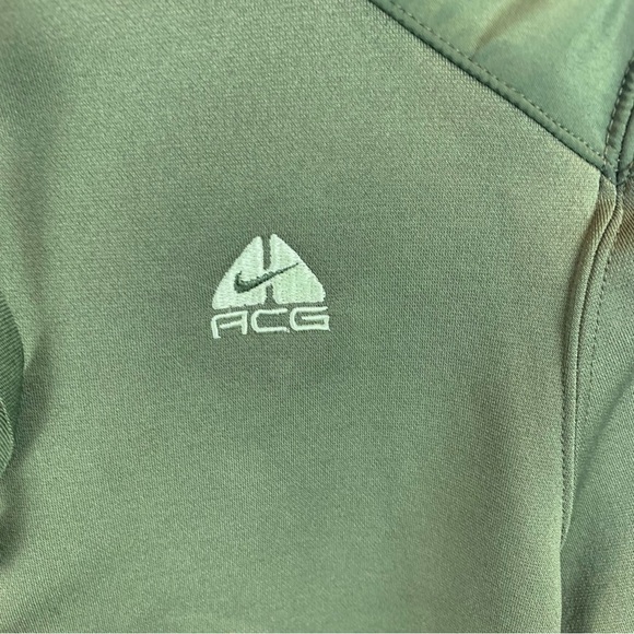 Vintage Nike ACG sz M Olive Green Fleece Lined Graphic Full Zip Women’s Hoodie - Picture 3 of 13